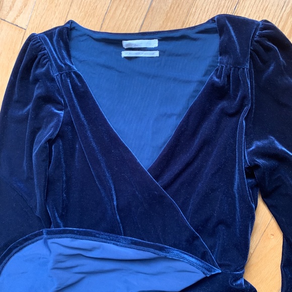 Urban Outfitters Brooklyn Navy Blue Velvet Romper Playsuit - Size S - Picture 6 of 7